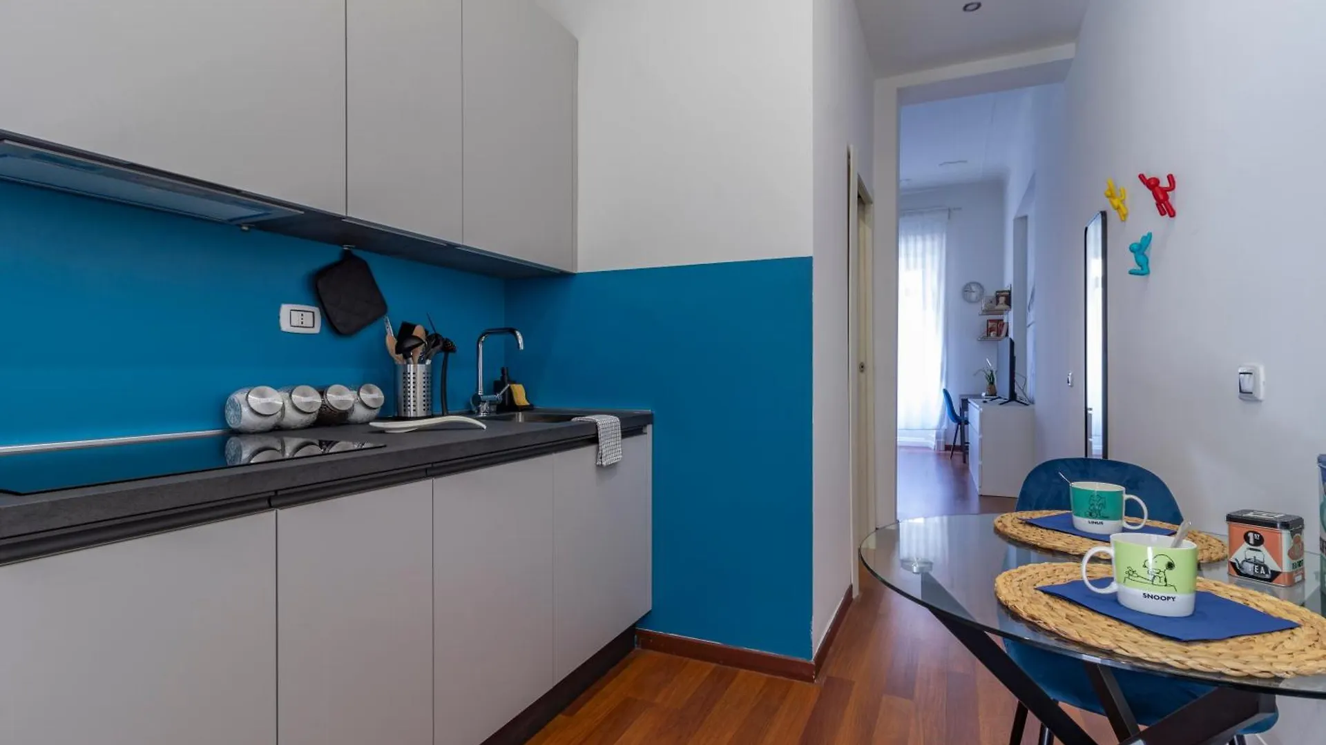 Stradivarius House - Carozzi Apartments Milán