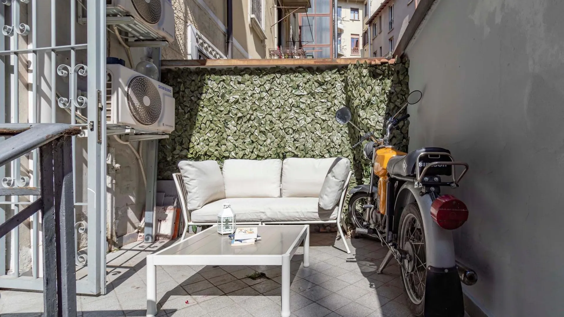Stradivarius House - Carozzi Apartments Milan