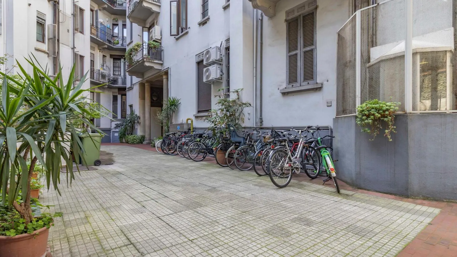 Stradivarius House - Carozzi Apartments Milan